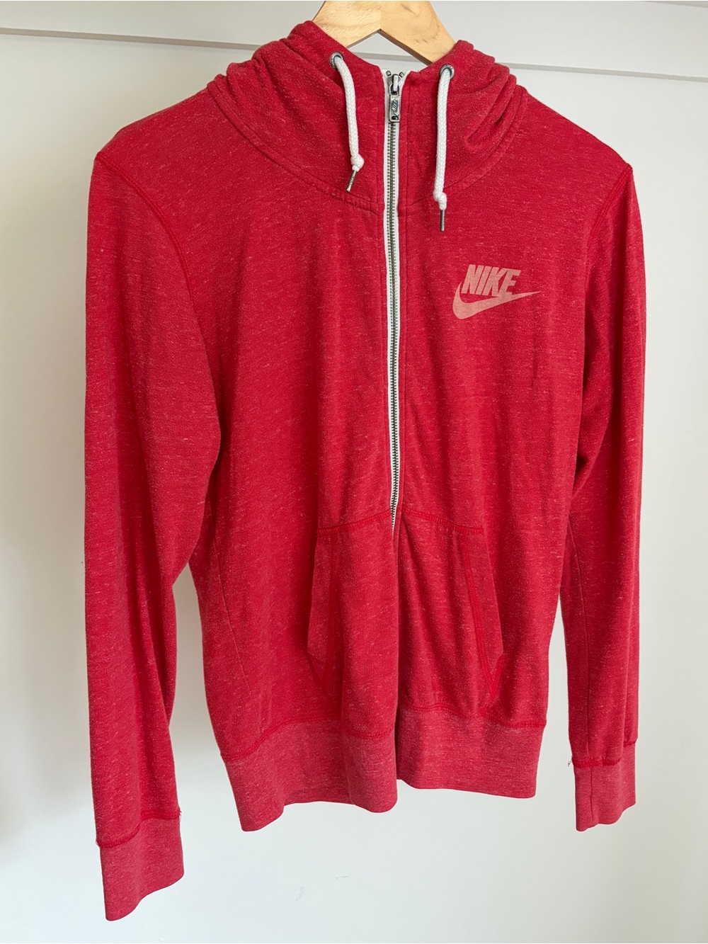 Nike | Women’s | Full-Zip Hoodie | Coral Red | M